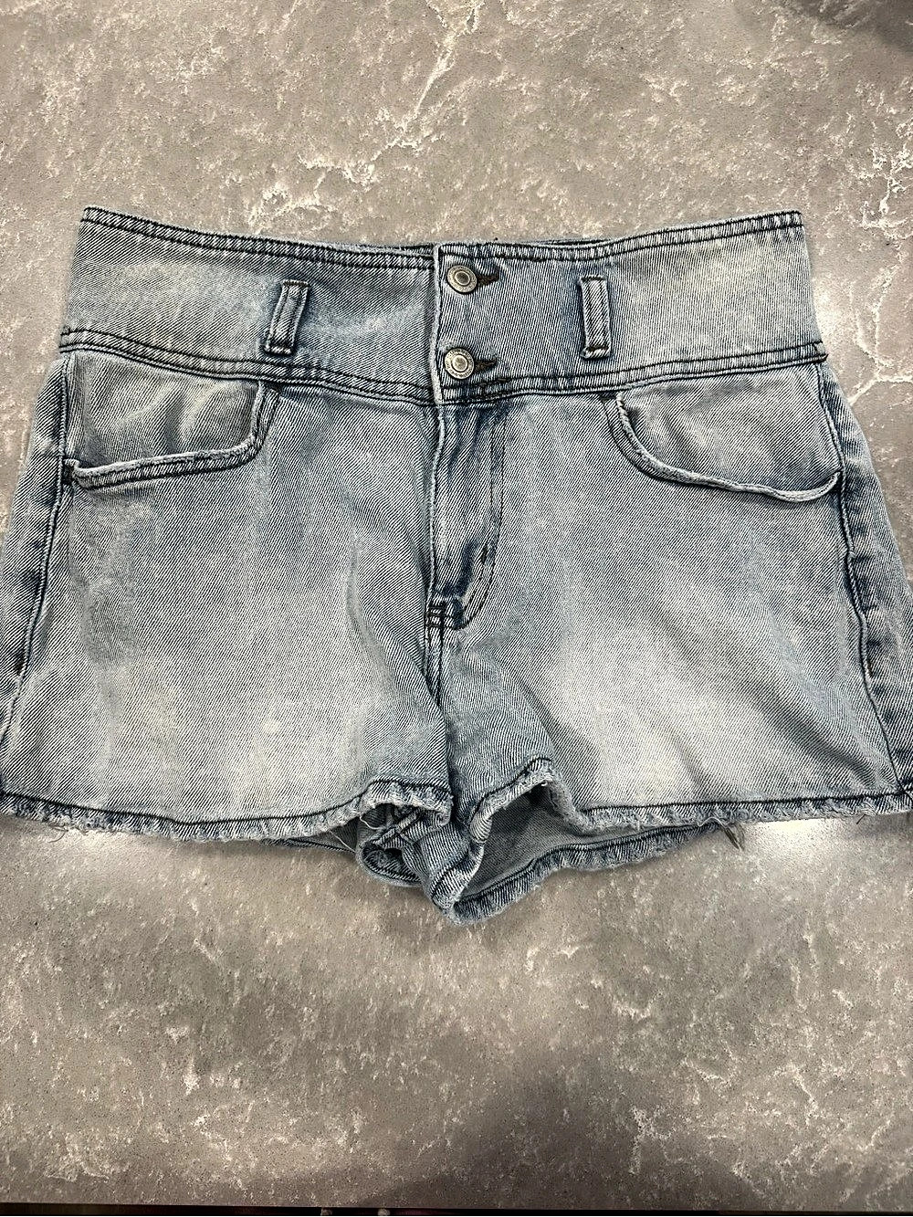 So High Rise Curvy Fit Mom Short Denim Shorts Size Medium